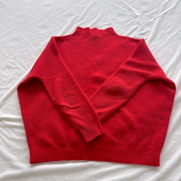 Saks Fifth Avenue Cashmere Funnel Neck Sweater, Sz M - Picture 2 of 7